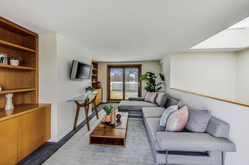 2246 Lakewood Ave, Chicago IL 60614-3629 exterior