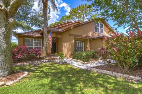 12804 Miramar Pl, Tampa, FL 33625-4131