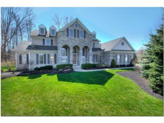 37710 Flanders Dr, Cleveland OH  44139-4697 exterior