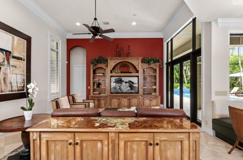 717 4 St, Boca Raton FL 33432-4107 exterior