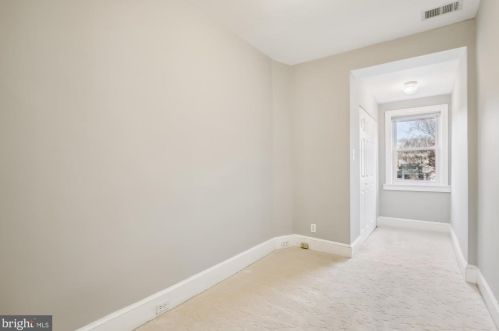 230 F St, Washington DC 20002-4931 exterior