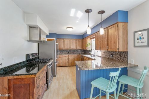 1658 Rosewood Ave, Grand Rapids MI 49506-4445 exterior