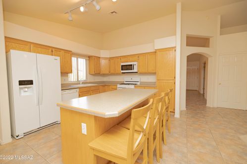 11887 Centaurus Pl, Tucson AZ 85737-3455 exterior