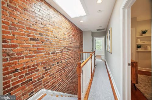 421 11 St, Washington DC 20002-6121 exterior