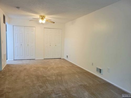 1248 Mulberry Dr, Mahwah NJ  07430-2352 exterior