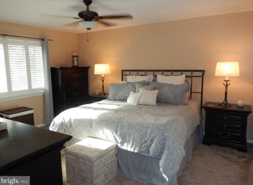 3 Oakmont Pl, Media PA 19063-2565 exterior