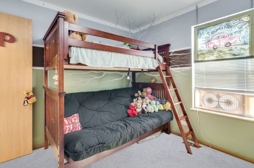 908 40, Chicago IL 60653-2803 exterior