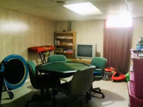 2148 Austin St, Meskegon MI 49444-1209 exterior