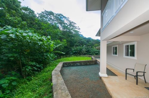 3605 Nipo St, Honolulu HI exterior