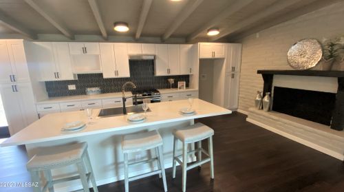 3955 Bear Canyon Rd, Tucson AZ  85749-8220 exterior