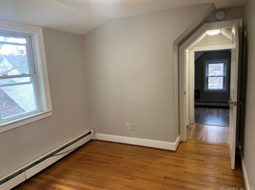 154 Pearl St, Manchester CT 06040-5309 exterior