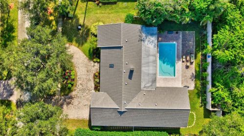 7548 Estrella Cir, Boca Raton FL  33433-1629 exterior