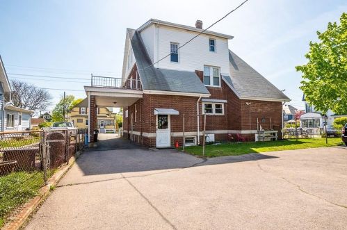 180 Wood Ave, Woonsocket RI 02895-2131 exterior