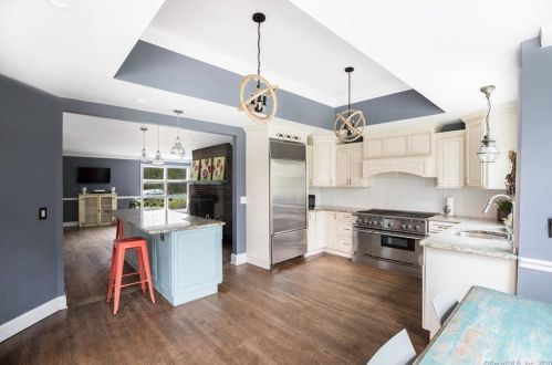 38 Old Nursery Dr, Wilton CT 06897-3831 exterior