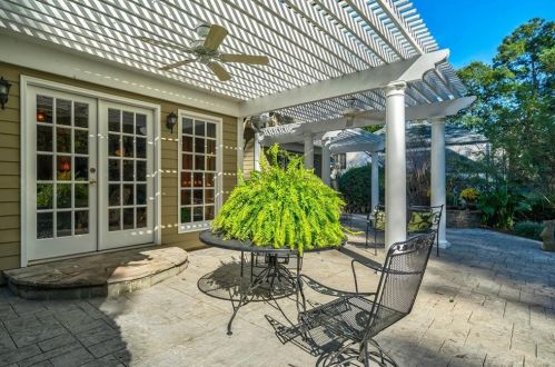 507 Danube Rd, Atlanta GA 30342-3811 exterior