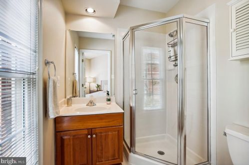 507 Pendleton St, Alexandria VA 22314-1903 exterior