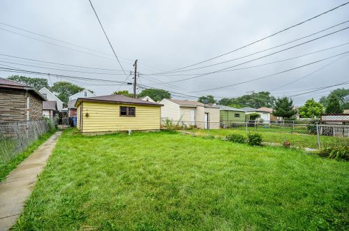 3026 Kostner Ave, Chicago IL 60652-2123 exterior