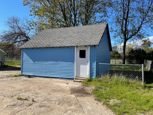 1054 Amity Ave, Meskegon MI  49442-3711 exterior