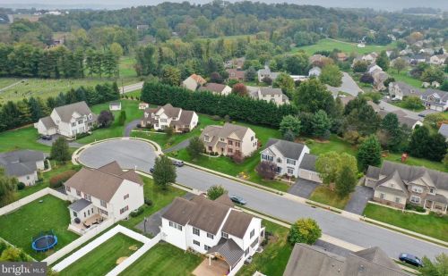 31 Lewiston Cir, Lancaster, PA 17601-4883