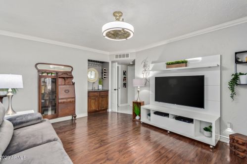 2546 22nd Dr, Phoenix, AZ 85009-1959