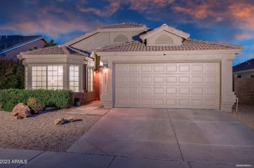 6427 Chisum Trl, Phoenix AZ  85083-1018 exterior