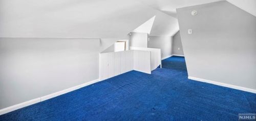 140 Clinton Pl, East Rutherford NJ 07073-1723 exterior