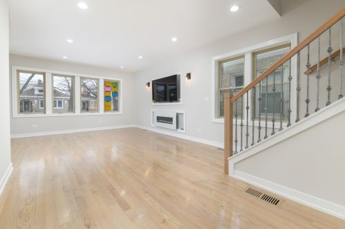 7810 Cressett Dr, Chicago IL  60707-1344 exterior