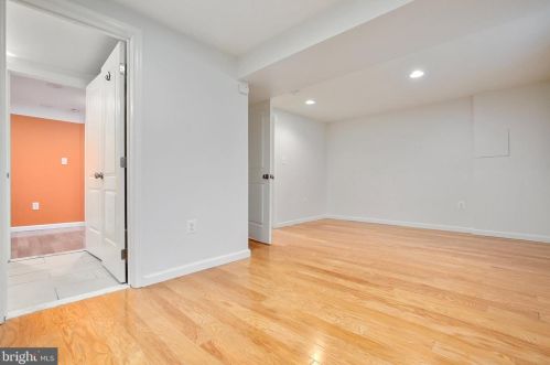 1611 Noyes Dr, Silver Spring MD 20910-2224 exterior