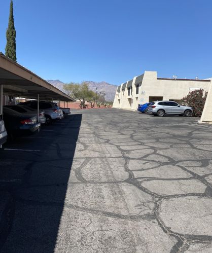 1600 Wilmot Rd, Tucson AZ  85712-4423 exterior