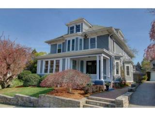 271 Doyle Ave, Providence, RI 02906-3354