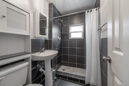 406 Oregon Ave, Tampa FL 33607-2803 exterior