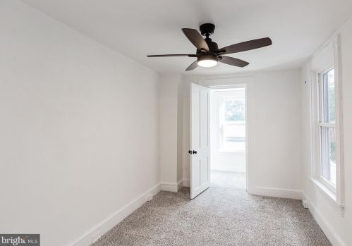 216 James St, Lancaster PA 17603-2910 exterior