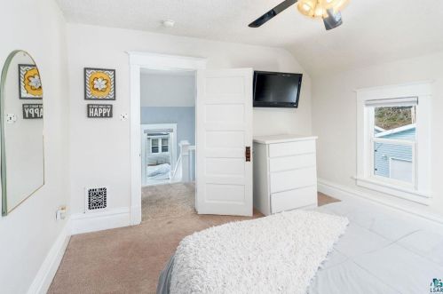 9125 Vinland St, Duluth MN 55810-1531 exterior