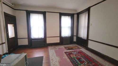 359 Hamilton Ave, Trenton NJ 08609-2711 exterior