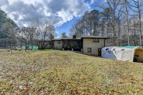 4596 Lenora Church Rd, Lithonia GA 30039-5626 exterior