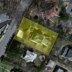 10 Oakland Ave, Newton MA  02466-1705 aerial view