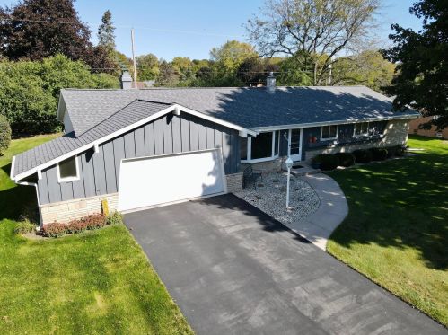 5430 Radcliffe Dr, Milwaukee WI 53223-1647 exterior