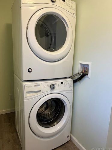 4 Cheryl Ave, Wallingford CT  06492-3911 exterior