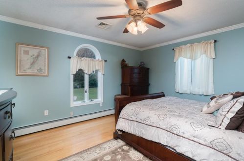 19 Frst Hl Dr, Farmington CT 06032-3016 exterior