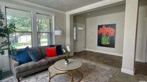 1958 Bluffside Cir, Sandy UT exterior