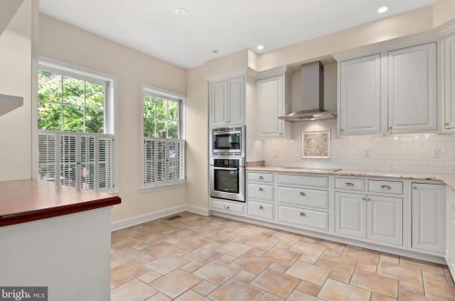 3648 Winfield Ln, Washington DC  20007-2348 exterior