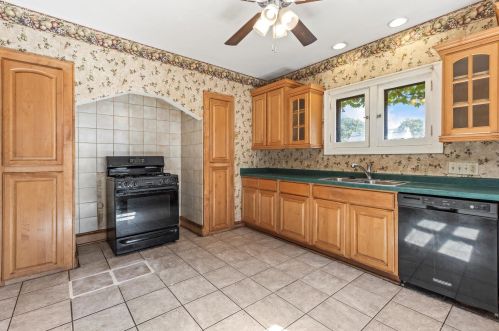 3040 62, Milwaukee WI 53214-1821 exterior