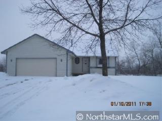 2220 Van Sloun Rd, Chaska, MN 55318-2823