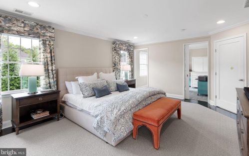 13 Casselberry Way, Princeton NJ 08540-6271 exterior