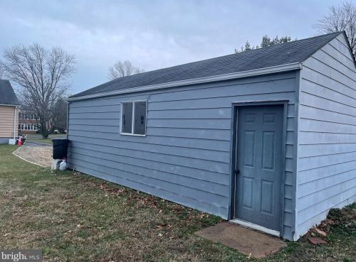 146 Leonard Ave, Trenton NJ 08610-4806 exterior