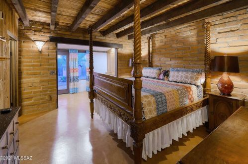 11330 Tanque Verde Rd, Tucson AZ  85749-8525 exterior