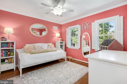 10905 Wickshire Way, Rockville MD 20852-3223 exterior