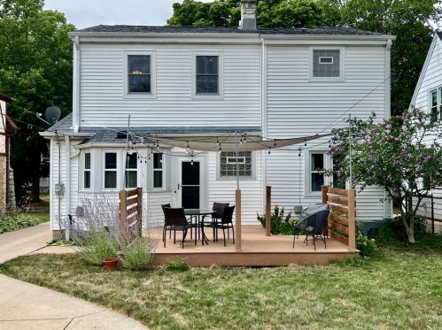 2992 70, Milwaukee WI 53210-1228 exterior