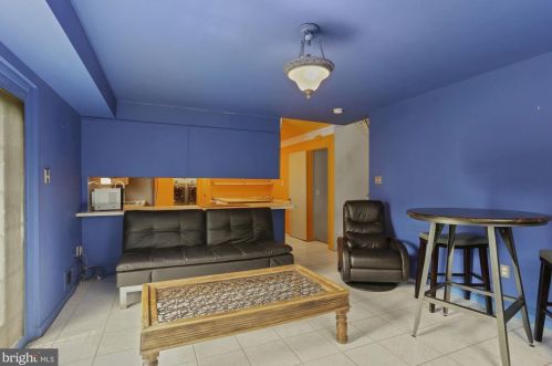 906 Belgrade Rd, Silver Spring MD 20902-3248 exterior