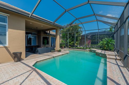 8816 First Tee Rd, Fort Pierce FL 34986-3063 exterior